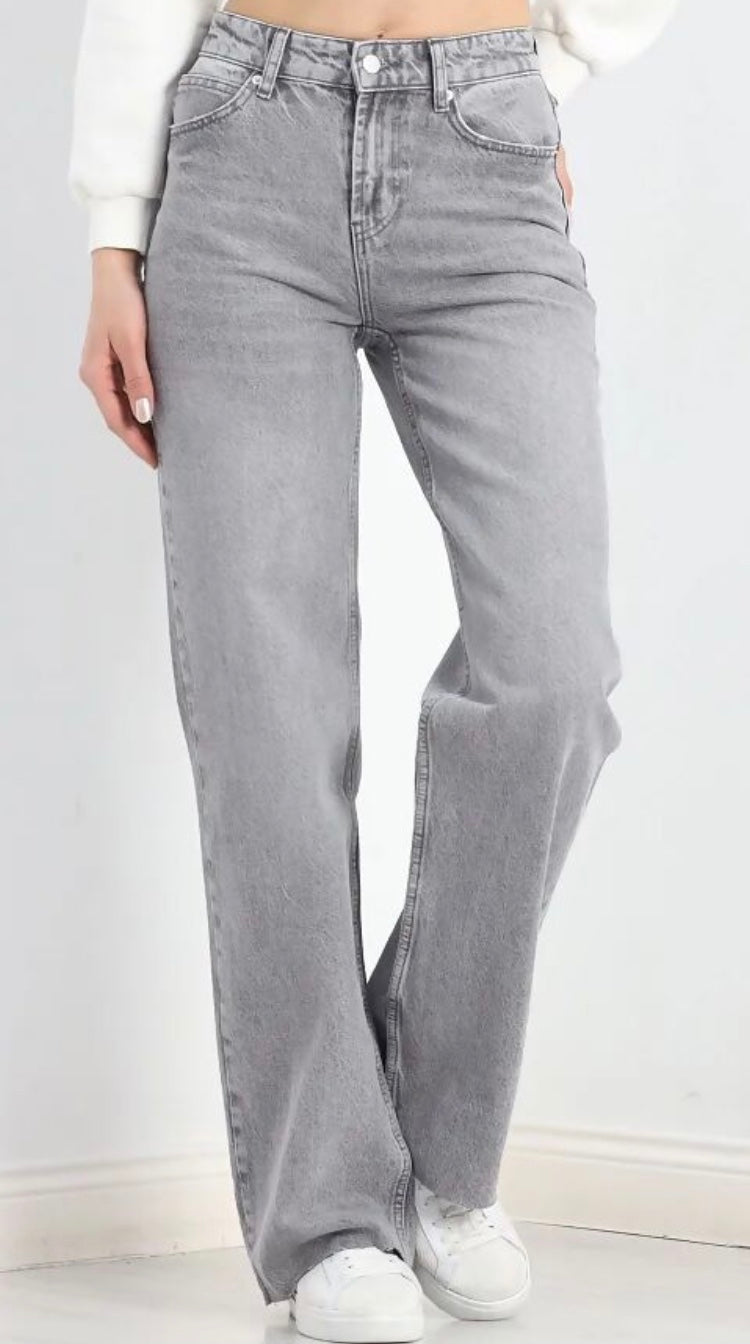 Plus Size Straight Leg Jeans - Grey