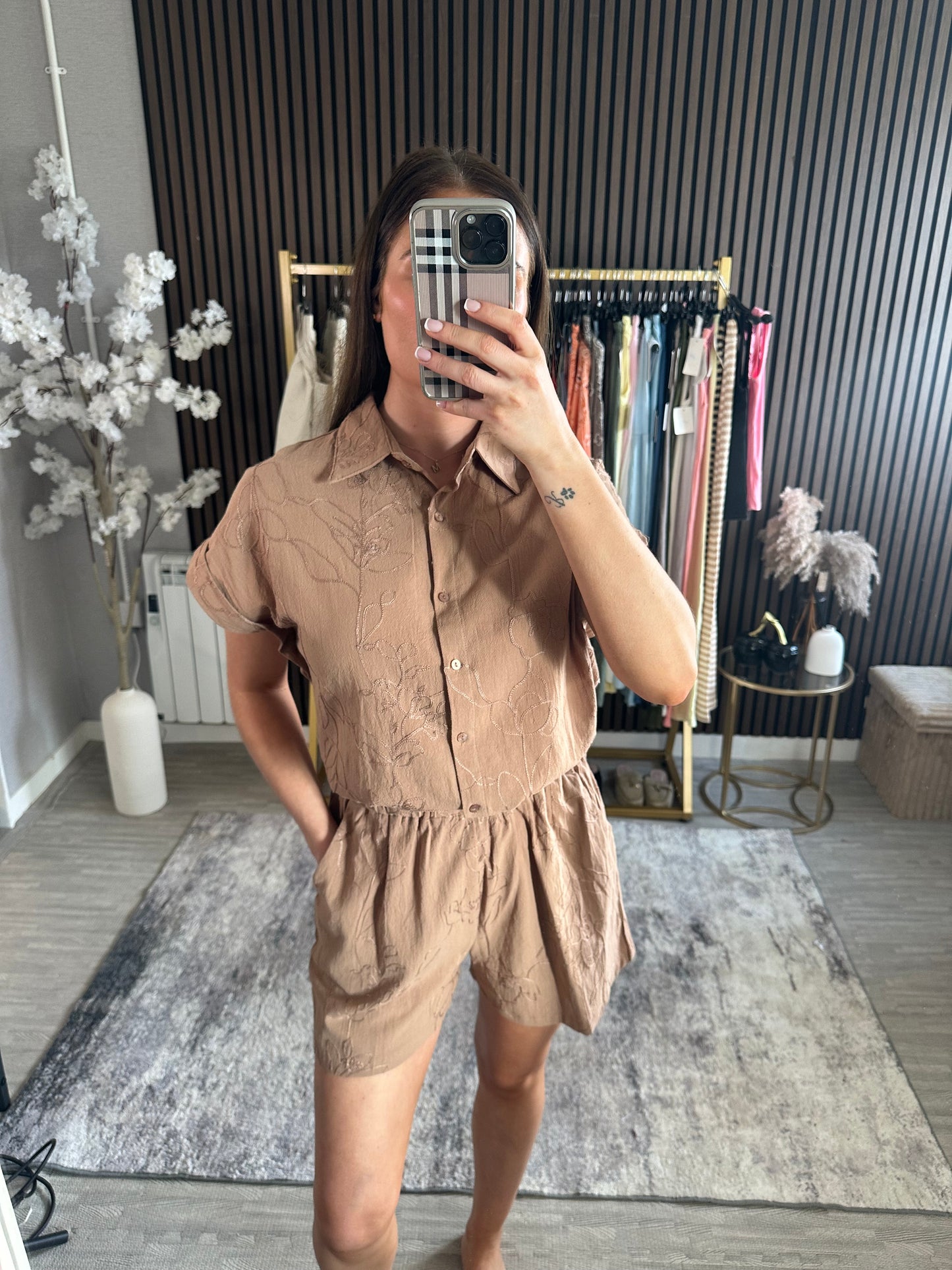 HAWAII Embroidered Set