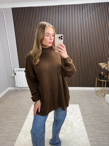 MADDIE - Oversized Soft Knit Jumper