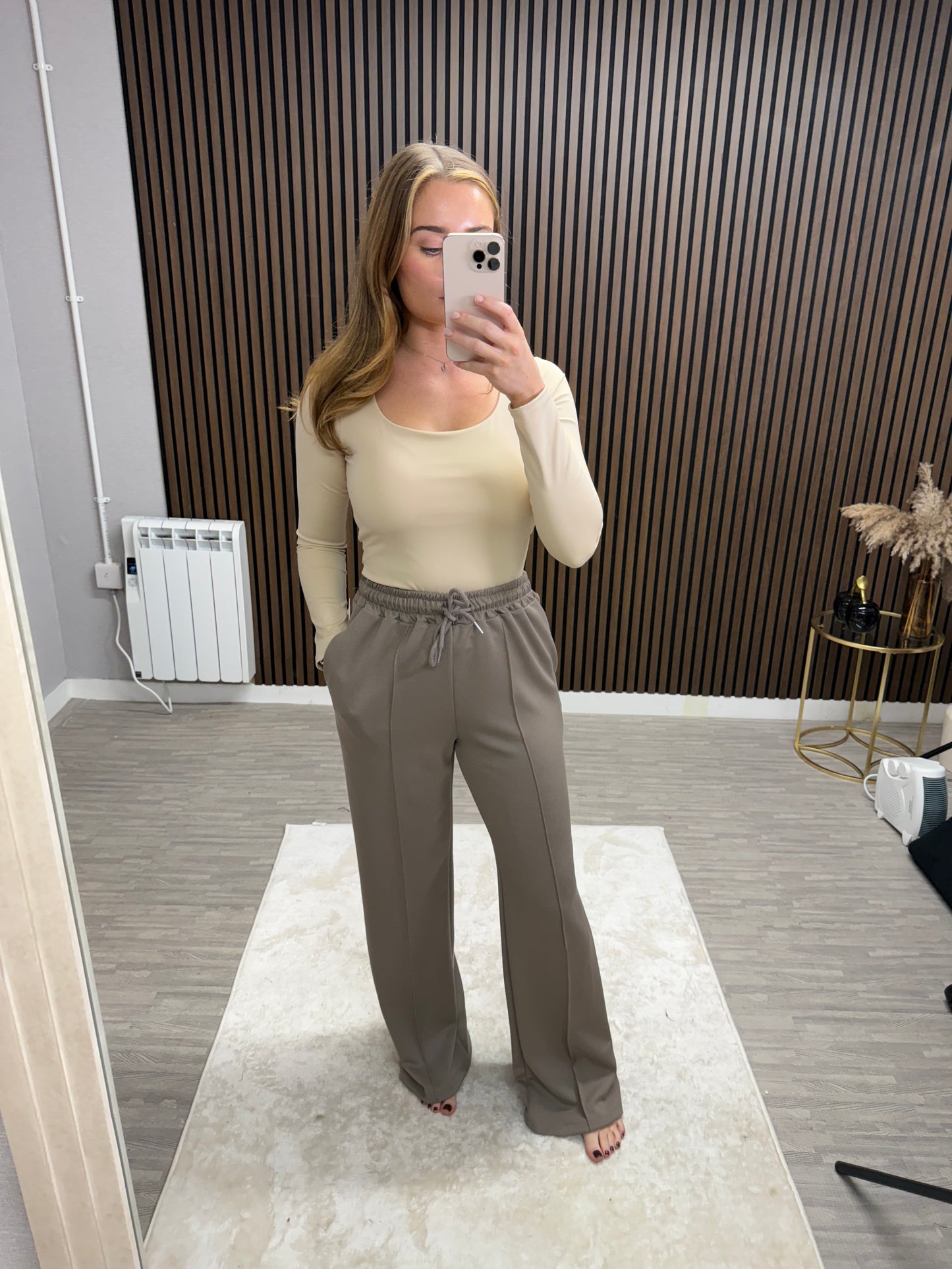 GEMMA - Wide Leg Jogger