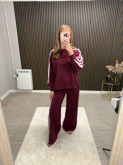 LOUISE - Tracksuit