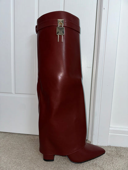 AMY Long Heel Boot - Lock Details