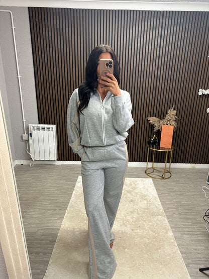 CHLOE - Retro Style Tracksuit