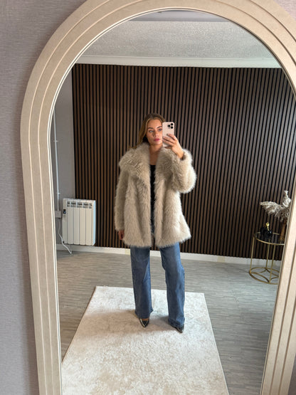 SAMMY - Oversize Faux Fur Coat with Collar Detail