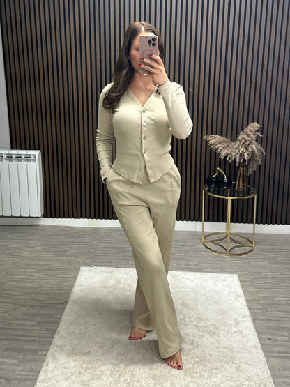 Stormi Button Lounge Set