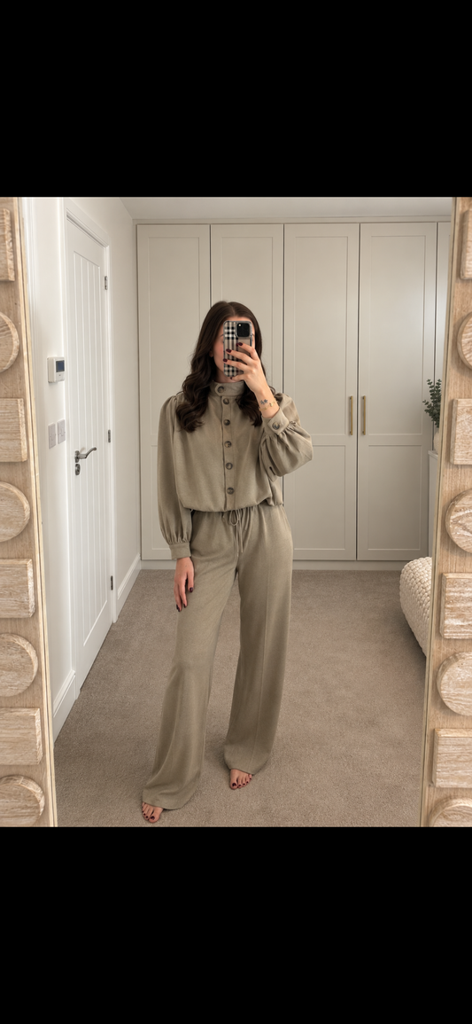 Puffball Funnel Neck Lounge Set